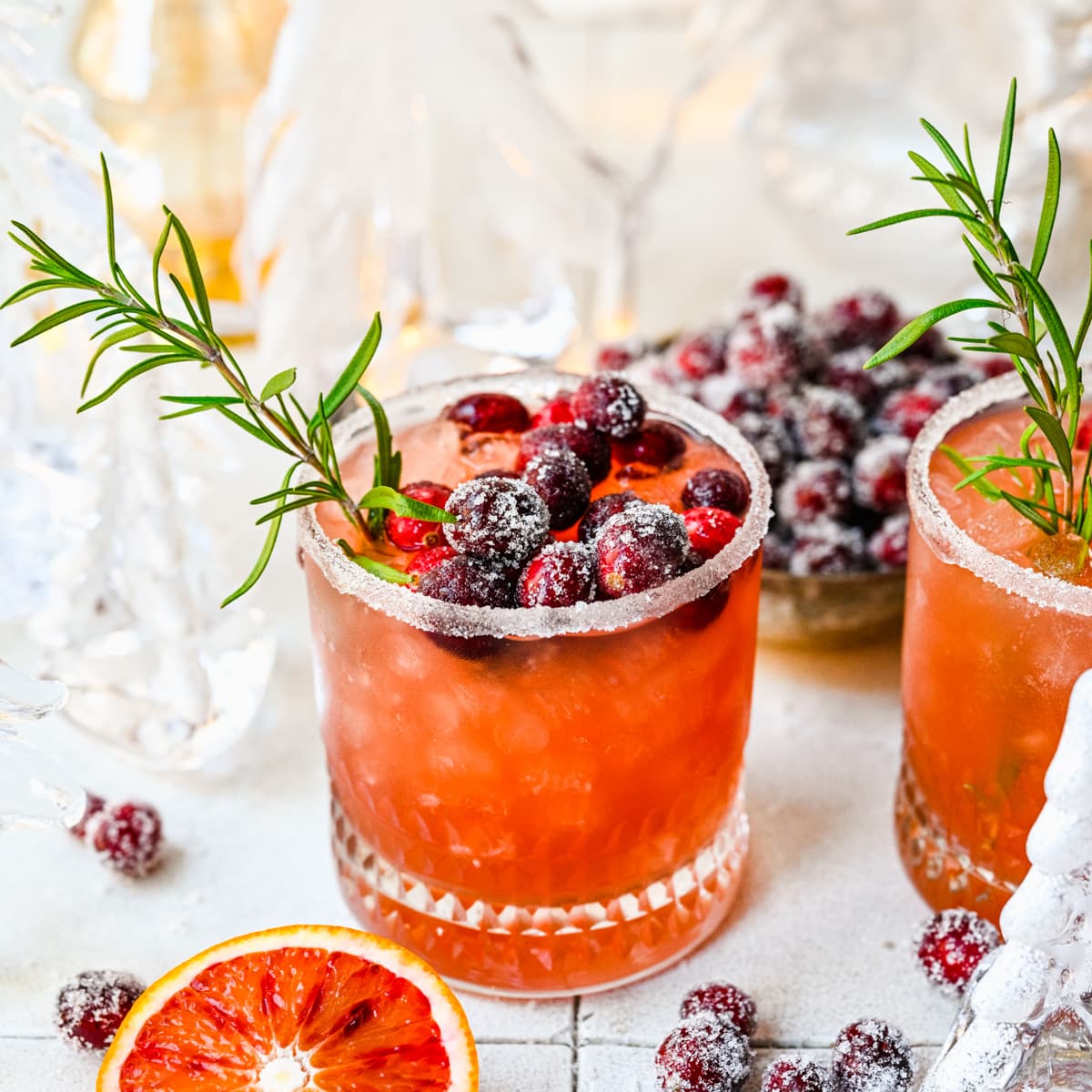 Sip Into the Season:  Holiday Cocktails to Celebrate in Style